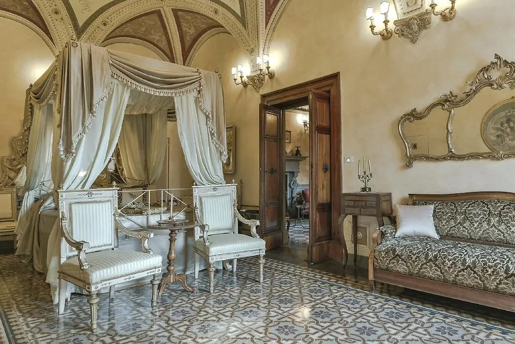 Residenze D'Epoca Palazzo Coli Bizzarrini Appartement Siena Italië