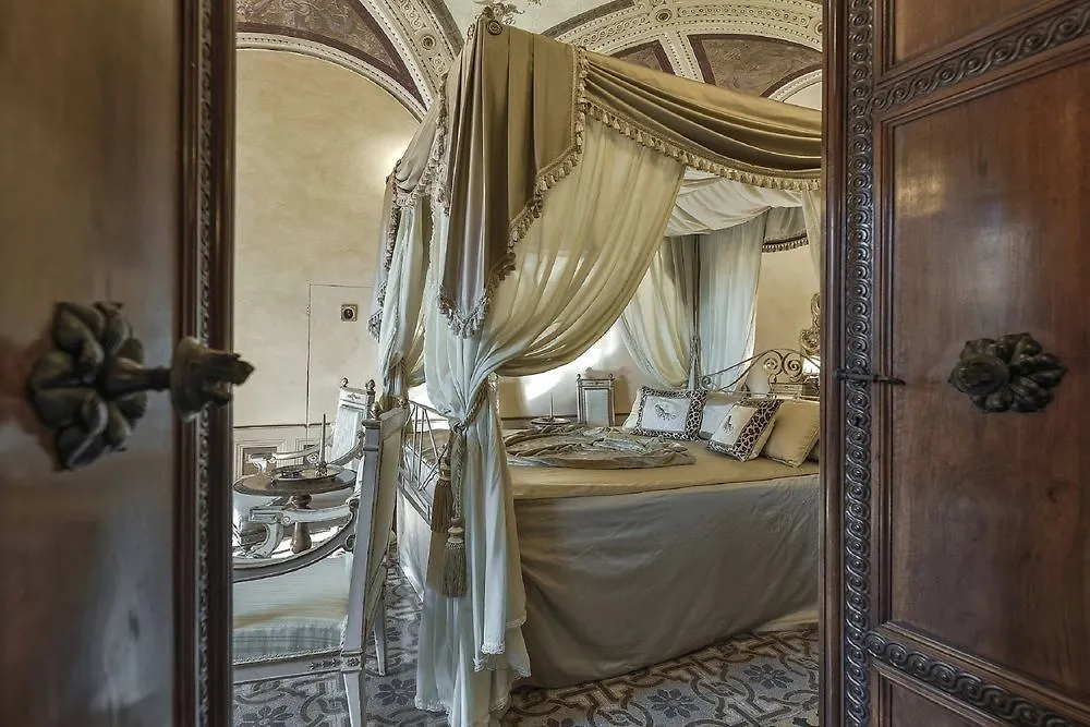 Residenze D'Epoca Palazzo Coli Bizzarrini Apartment Siena