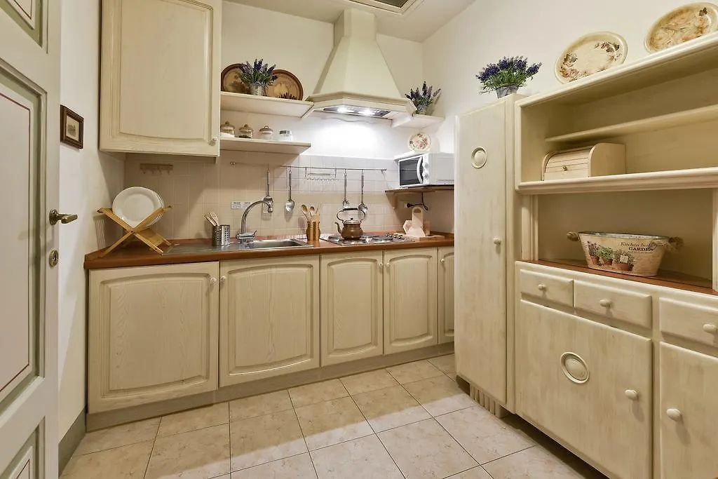 Apartment Ferienwohnung Residenze D'Epoca Palazzo Coli Bizzarrini Siena