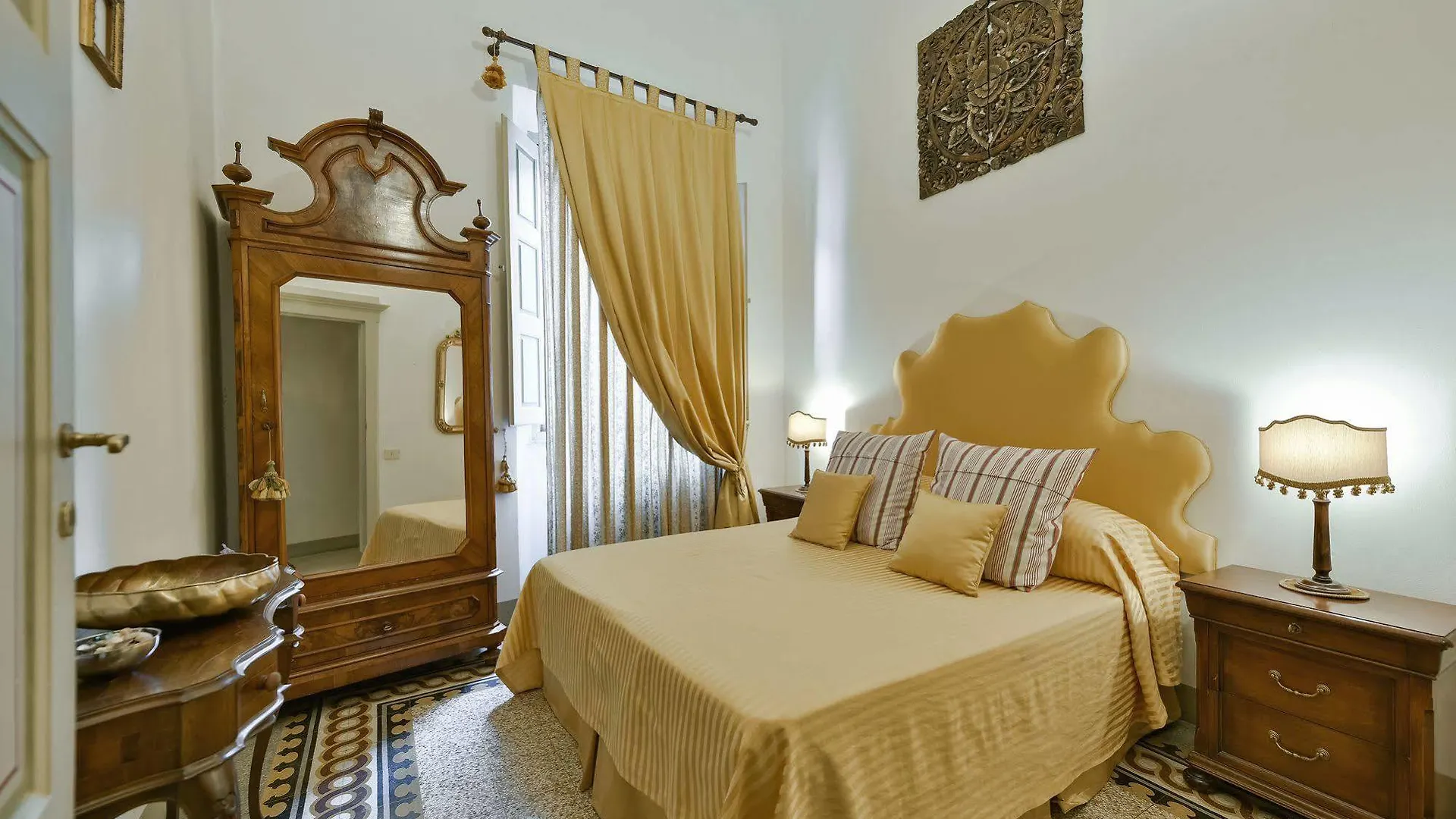 Apartment Ferienwohnung Residenze D'Epoca Palazzo Coli Bizzarrini Siena